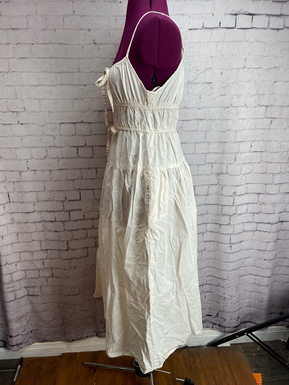 Sim and Sam size large cream ivory colored midi dress - Picture 2 of 6
